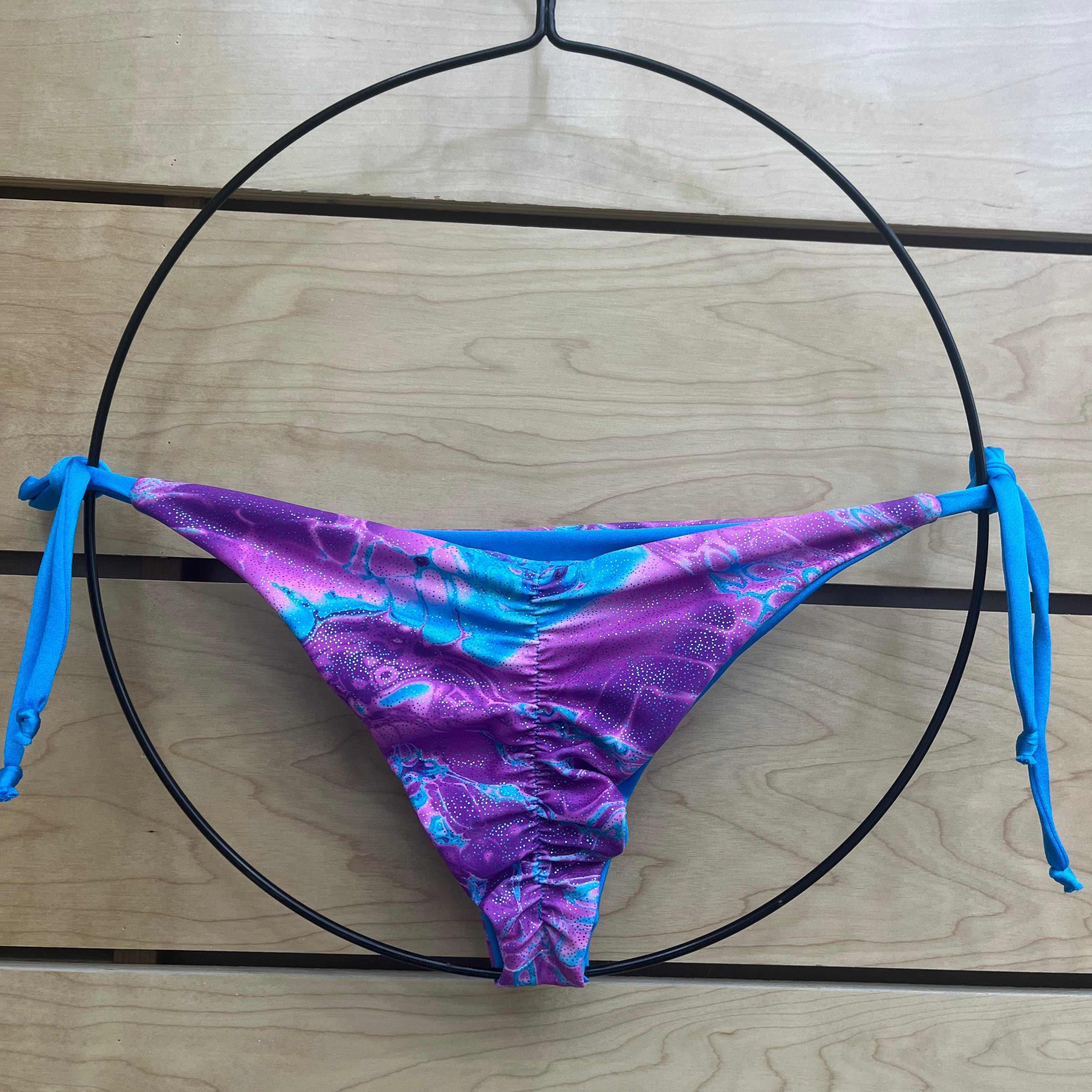 Just Add H2O š¦ // Cami Bottom