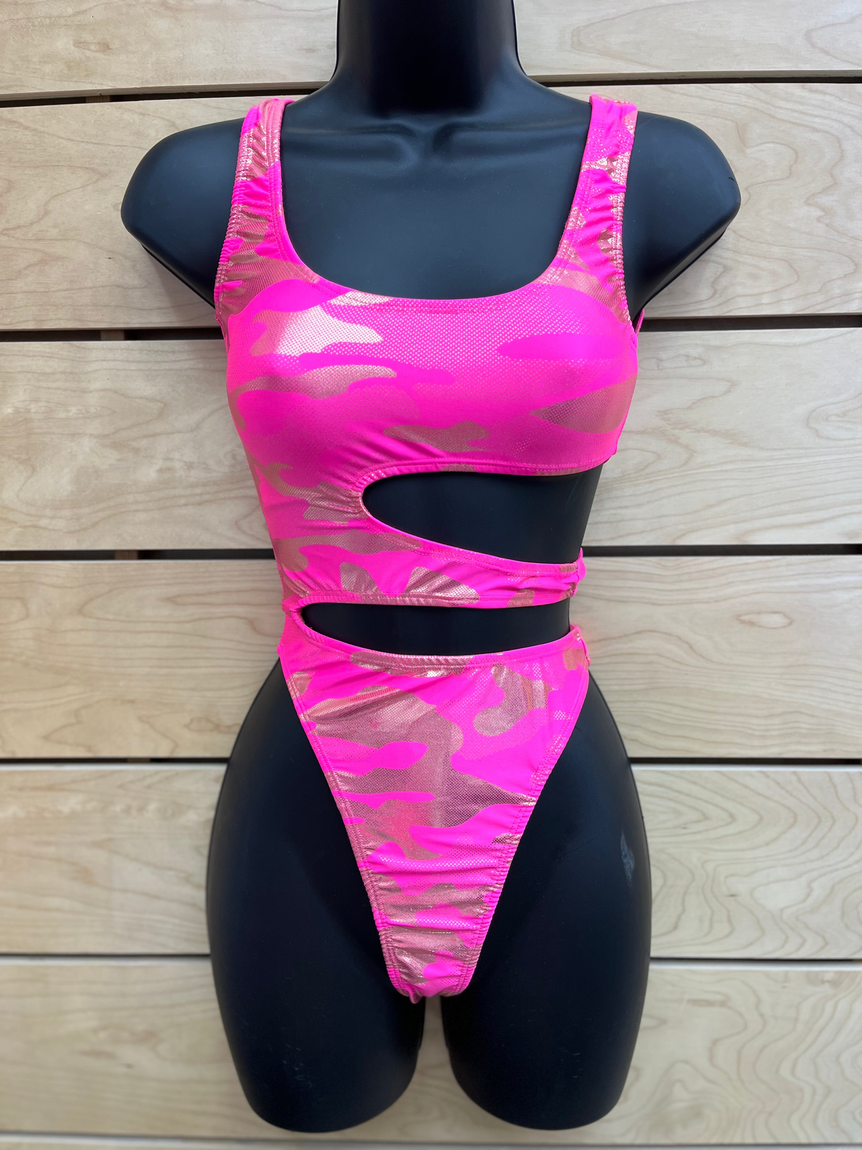 Combat Barbie // One Piece