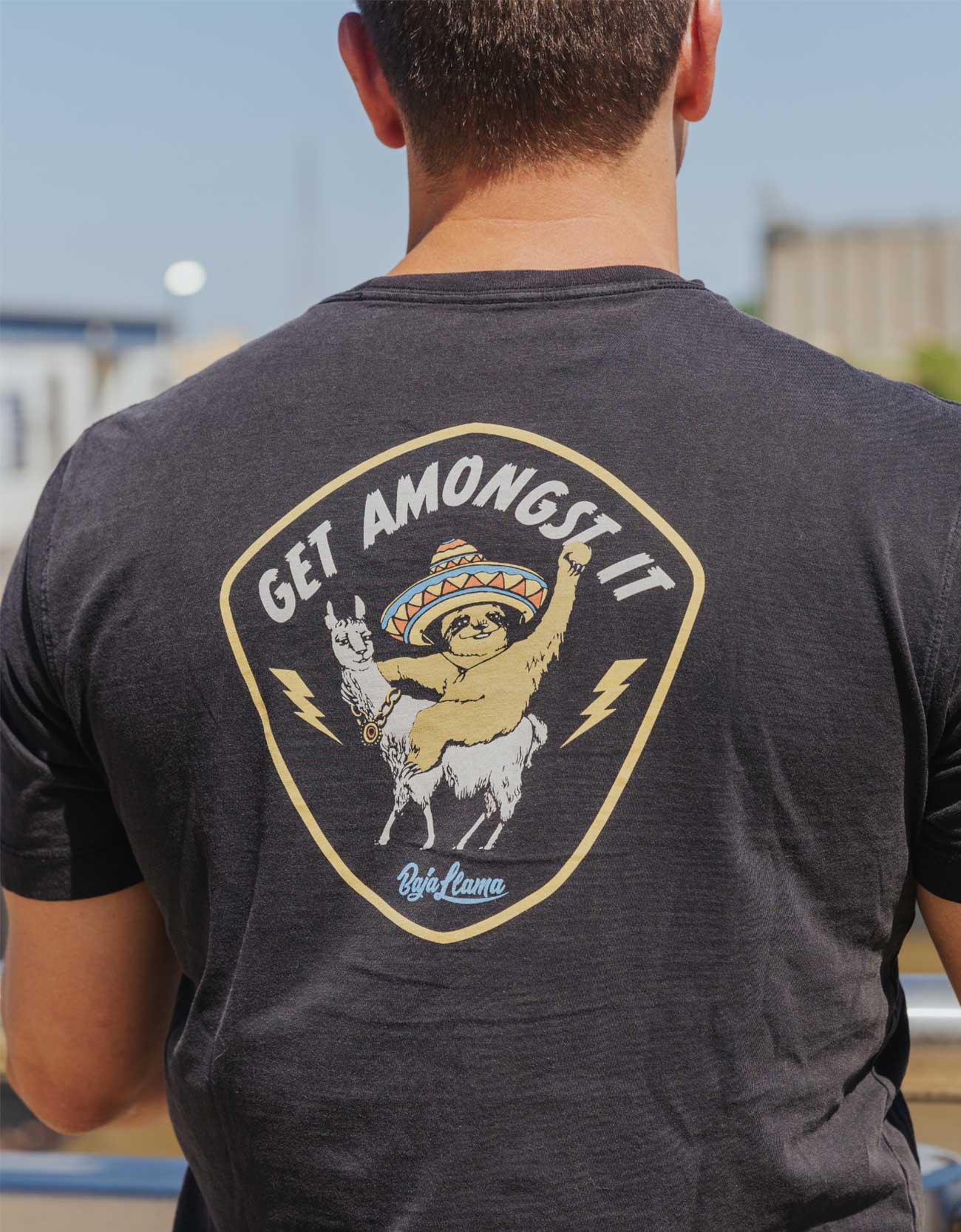 SUMMERTIME HERO - BLACK PRIMO GRAPHIC TEE