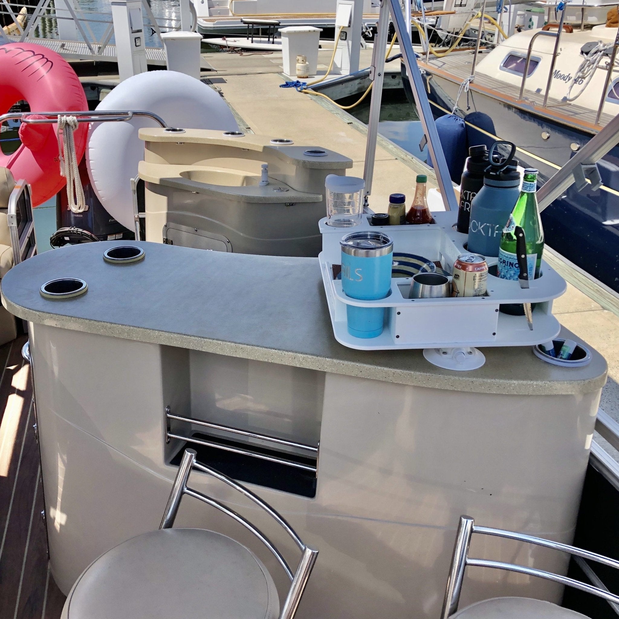 Docktail Butler Boat Table with 2 SeaSucker Vacuum Mounts - Perfect for Smooth Flat Surface Locations