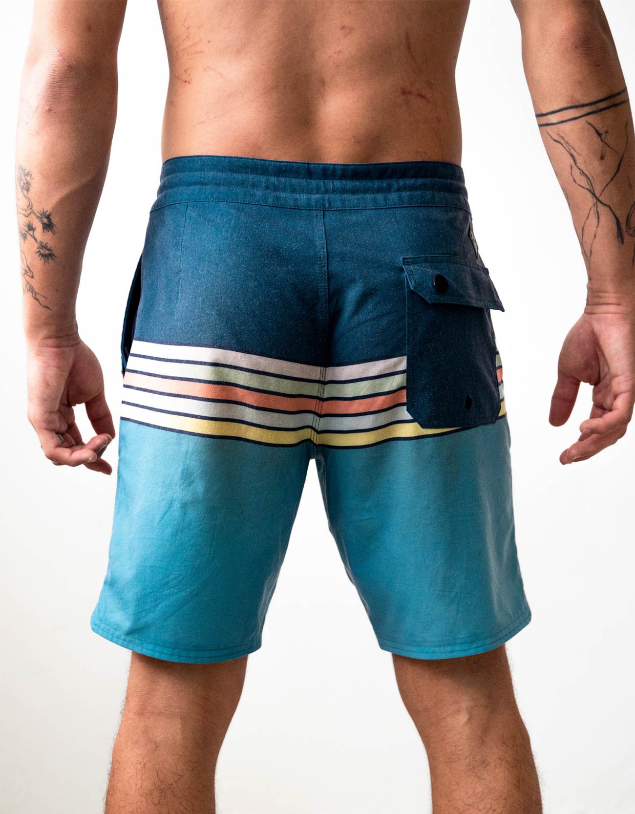 STRIPED THIEVES - SHIPWRECKS 18" BOARDSHORTS