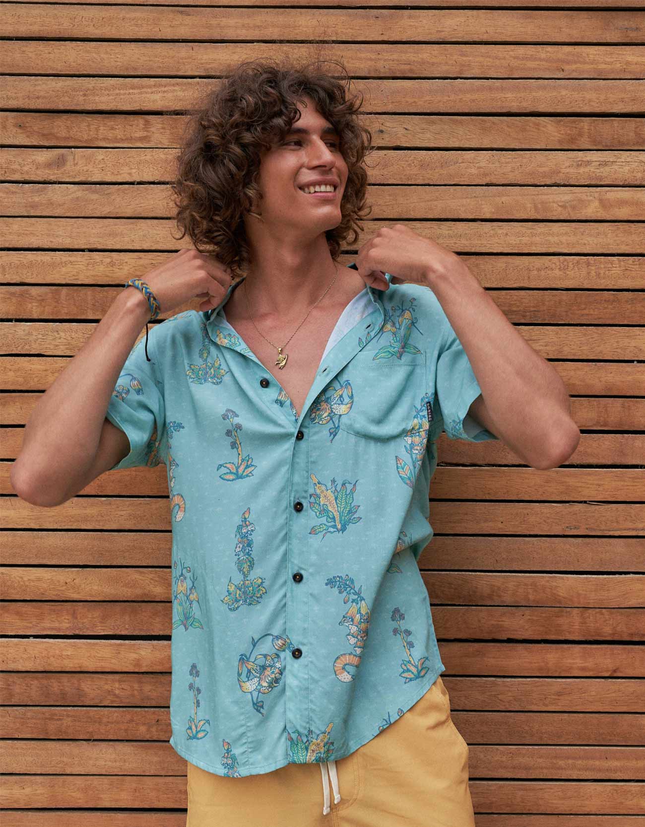 FLOWER PERSONALITIES - NIGHTHAWK™ BUTTON UP