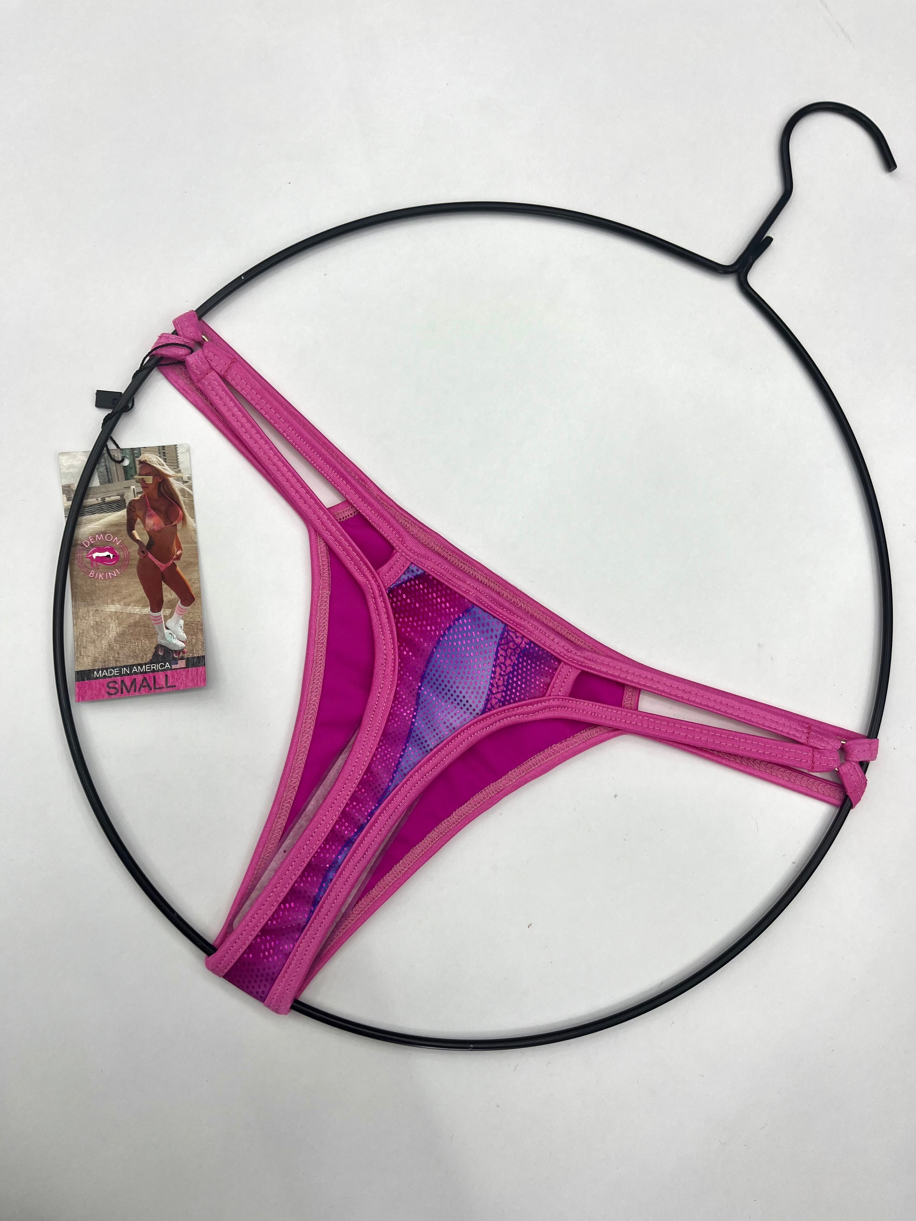 Peep Show 👀🩷 // Bottom