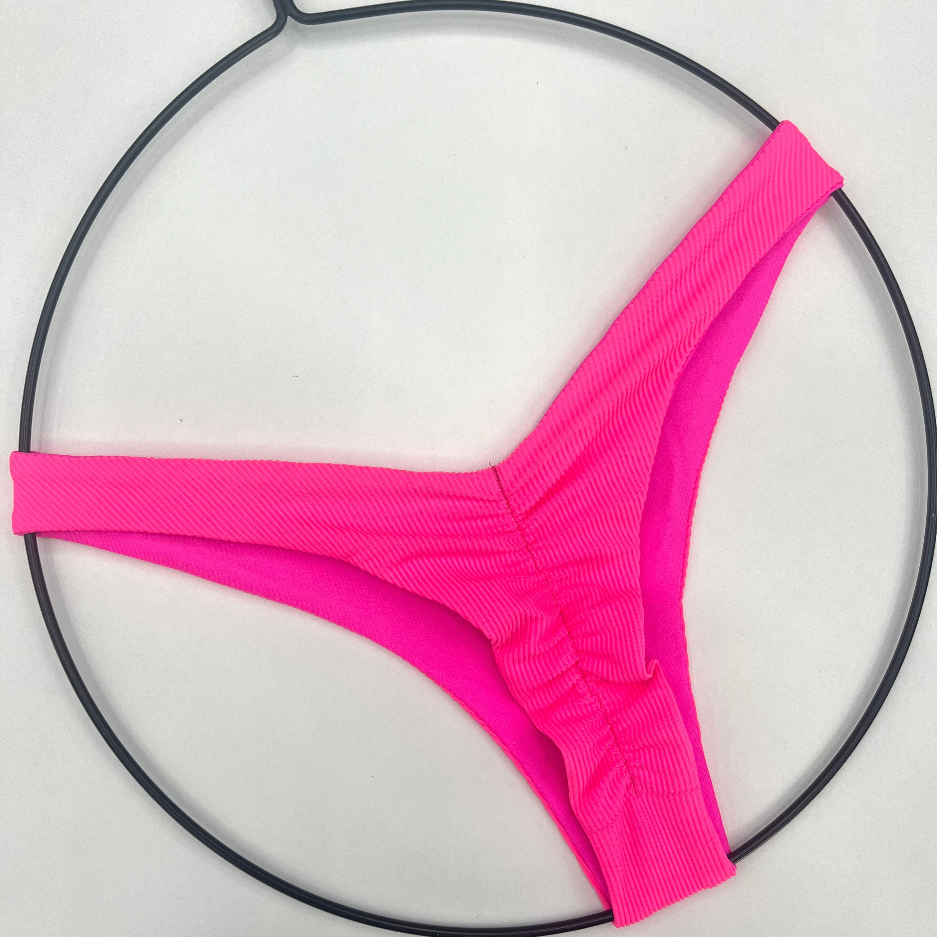 Barbie Dreams // Roxy Bottom