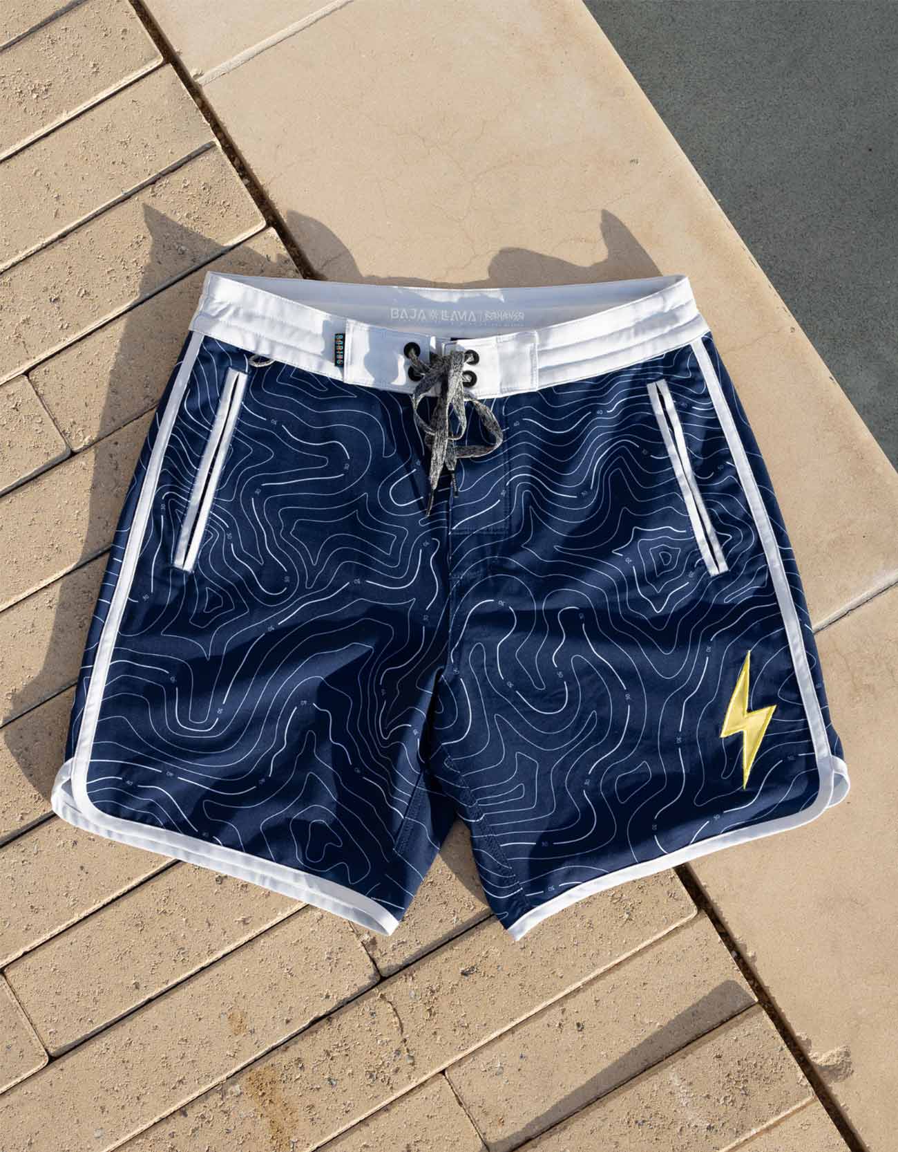 A BOLT OF FRESH AIR - REMANSO 17" BOARDSHORTS