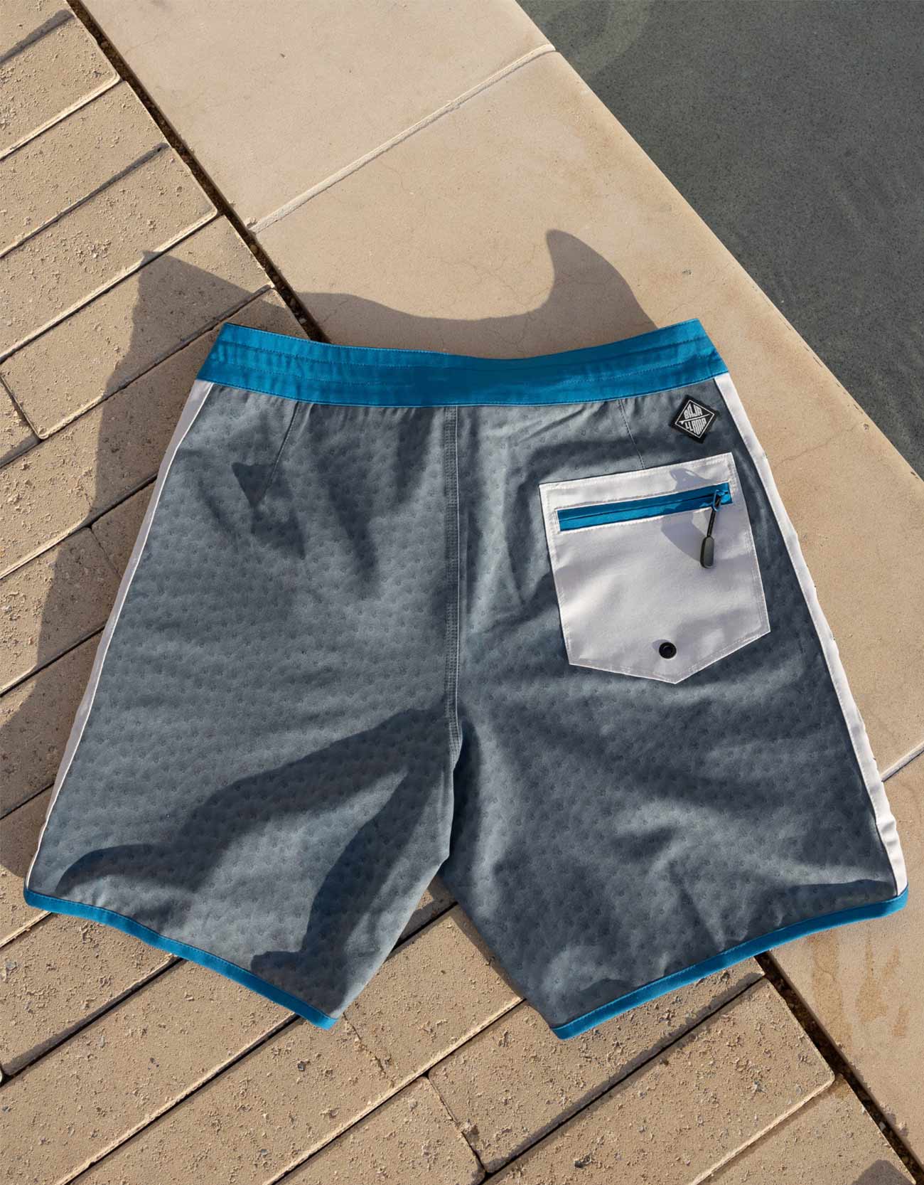 A SPINY PROPOSITION - REMANSO 17" BOARDSHORTS