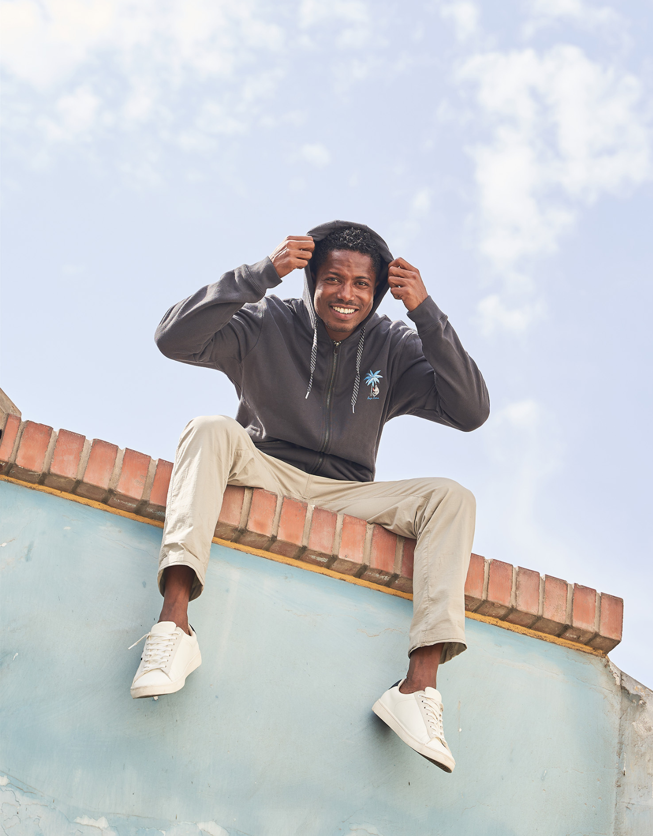 SHADY CHARACTERS ZIP HOODIE - BLACK