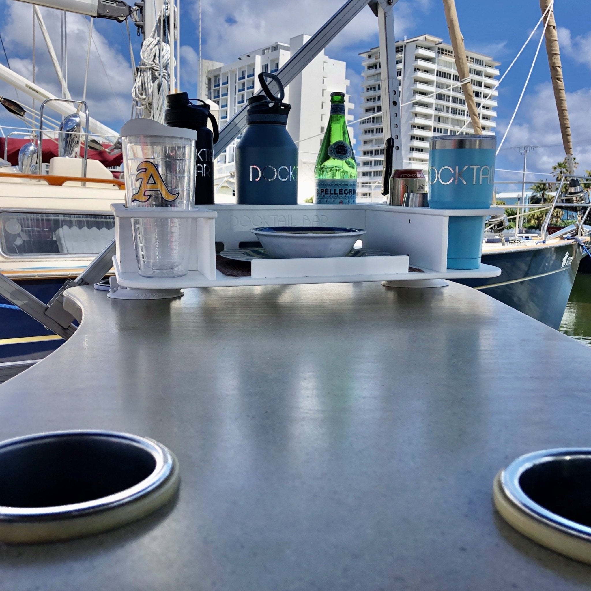 Docktail Butler Boat Table with 2 SeaSucker Vacuum Mounts - Perfect for Smooth Flat Surface Locations