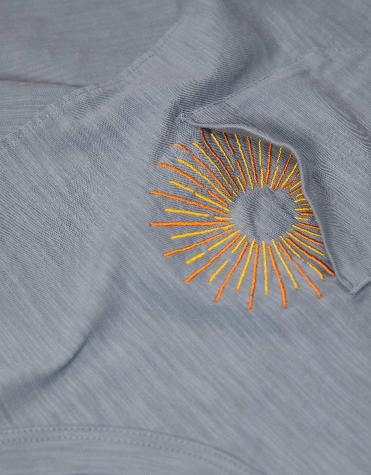 SUN DREAMS - SLUB PIMA POCKET TEE